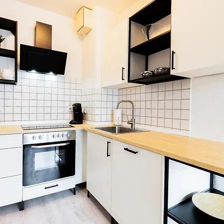 Moderne Eg-wohnung In Sudenburg Mit Parkplatz, Anbindung Daire