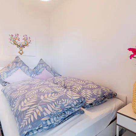 Moderne Eg-wohnung In Sudenburg Mit Parkplatz, Anbindung * ماغديبورغ