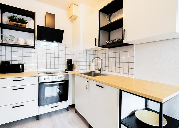 Moderne Eg-wohnung In Sudenburg Mit Parkplatz, Anbindung Lägenhet