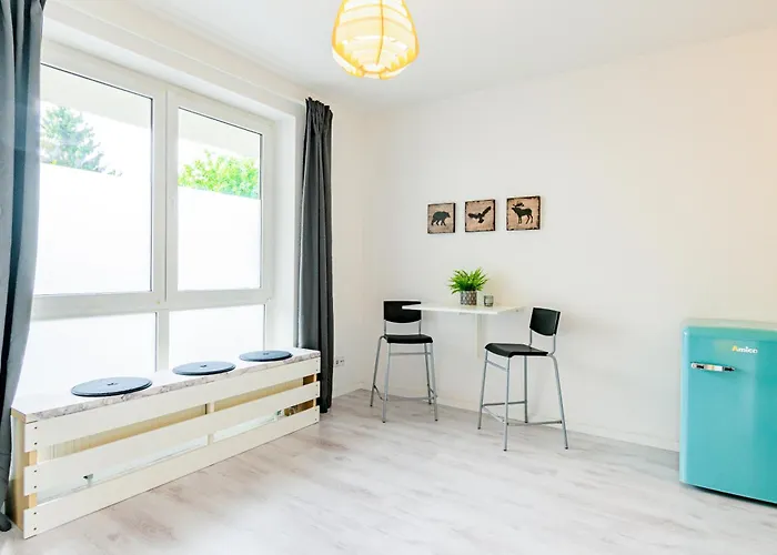 Moderne Eg-wohnung In Sudenburg Mit Parkplatz, Anbindung Lägenhet *