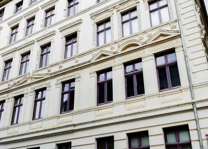 Moderne Eg-wohnung In Sudenburg Mit Parkplatz, Anbindung Lägenhet *